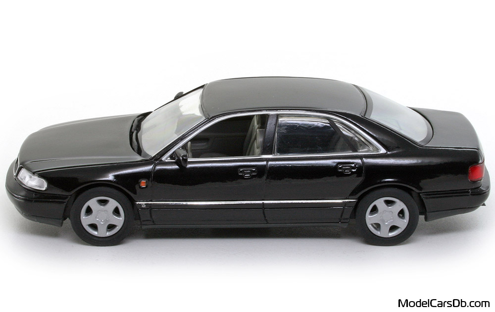 1994 - Audi A8 (D2) Minichamps 1/43 (Black) Side