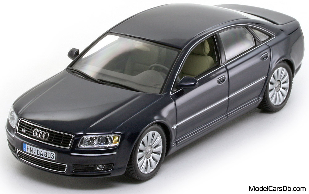 Audi A8 (D3) (sedan) 2005 Minichamps 1:43