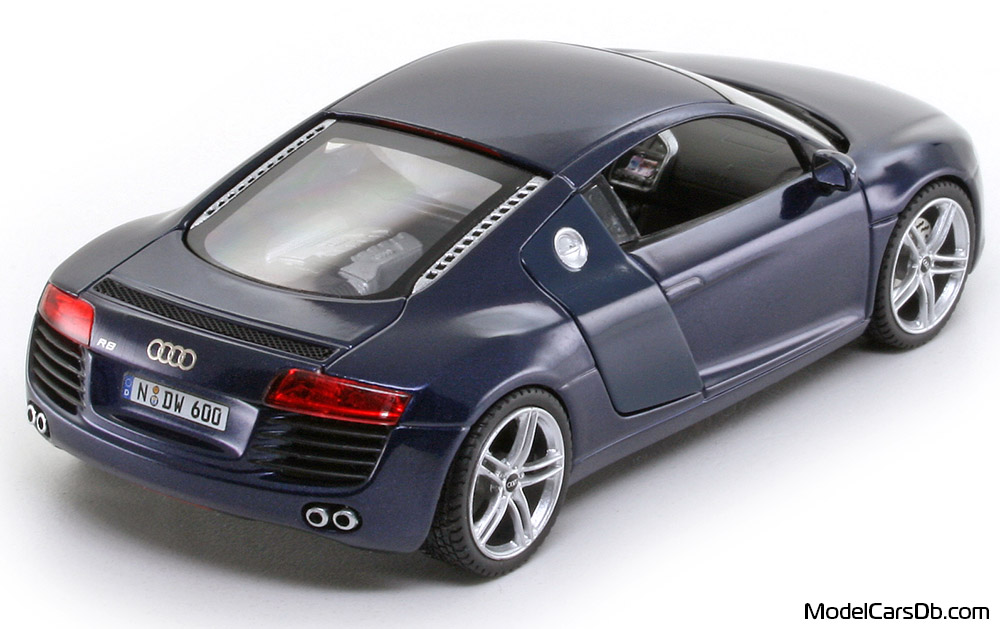 2006 - Audi R8 (42) Schuco 1/43 (Blau / Blau) Hinten rechte seite