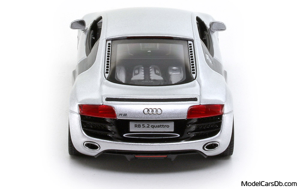 2009 - Audi R8 (42) Schuco 1/43 (Светло-серебристый / Серый ) Сзади