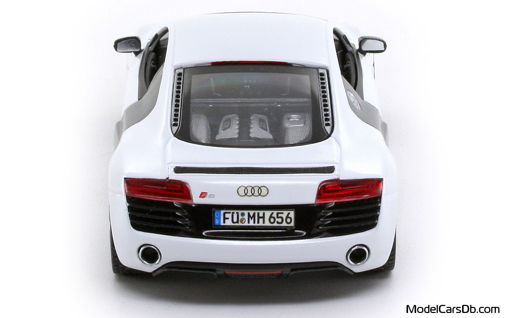 2012 - Audi R8 (42) Schuco 1/43 (White / Серый ) Сзади