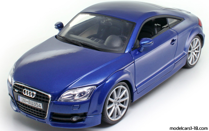 2006 - Audi TT (8J) Motor Max 1/18 - Передняя левая сторона