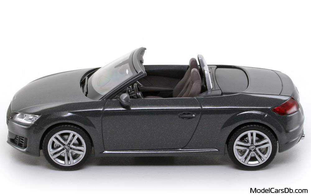2014 - Audi TT Roadster (8S) iScale 1/43 (Grey) Side