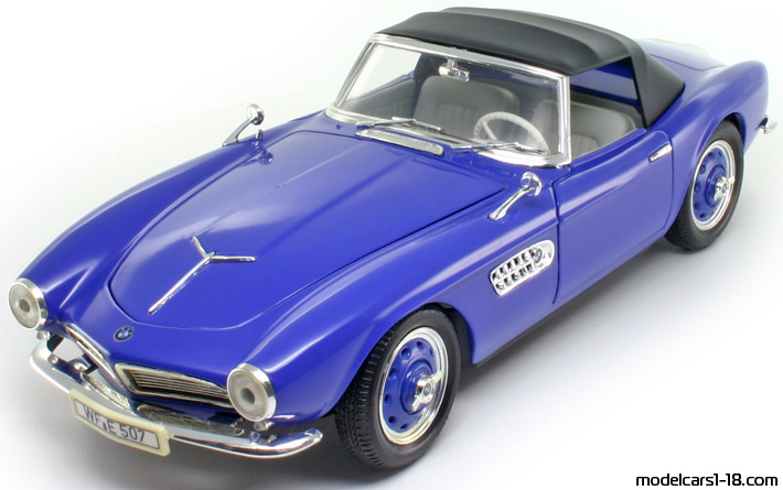 1956 - BMW 507 Revell 1/18 - Vorne linke Seite