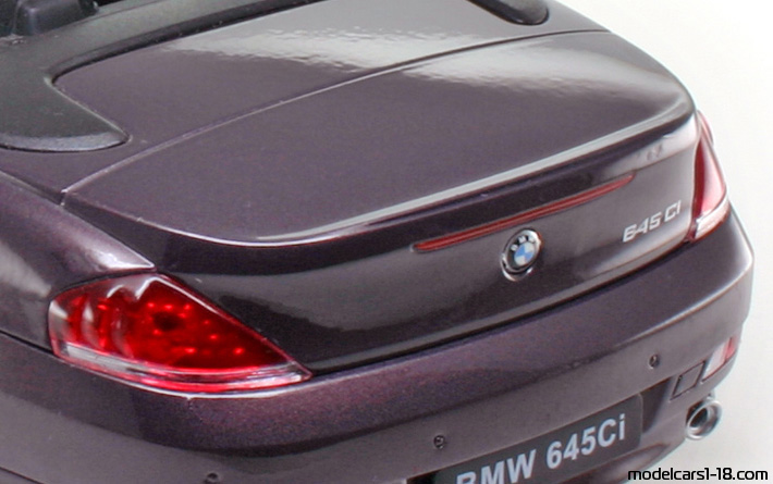 2005 - BMW 645 Ci (E64) Welly 1/18 (Фиолетовый) Багажник / Поднимающиеся фары