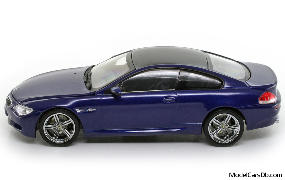 2005 - BMW M6 (E63) Kyosho 1/43 (Blue) Side