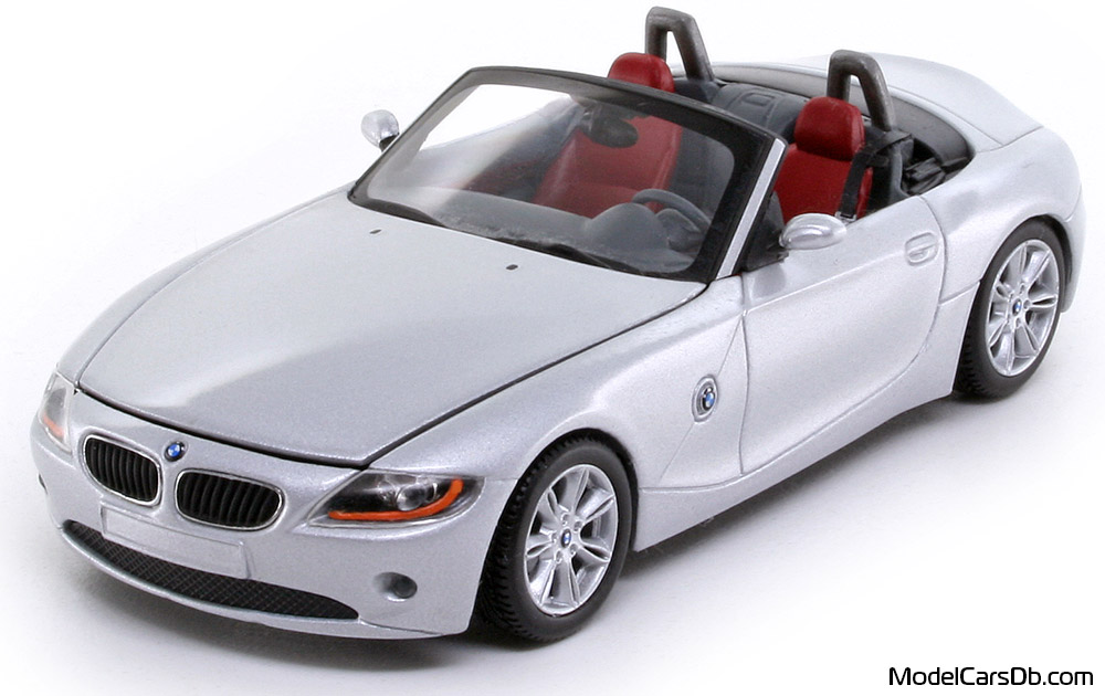 BMW Z4 (E85) (cabriolet) 2002 Minichamps 1:43