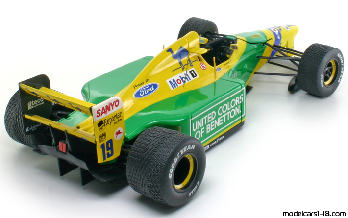1992 - Benetton Ford B192 Minichamps 1/18 (Жёлтый / Зелёный) Задняя правая сторона
