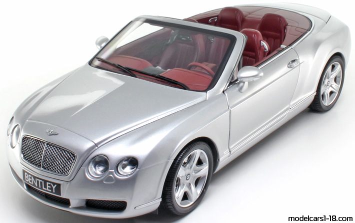 2006 - Bentley Continental GTC Minichamps 1/18 - Передняя левая сторона