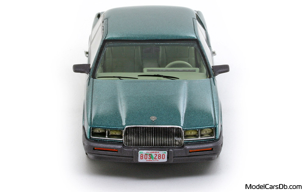 1988 - Buick Riviera BoS Models 1/43 (Green / Grey) Front end