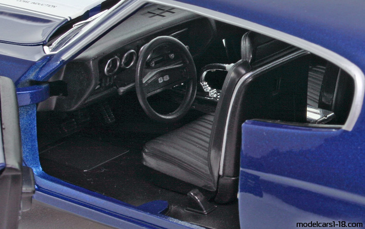1970 - Chevrolet Chevelle SS 454 Welly 1/18 (Blau / Weiß) Innenraum Armaturenbrett