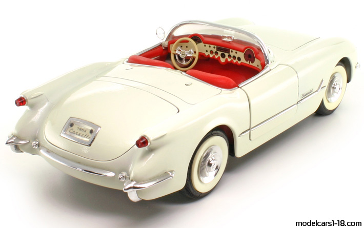 1953 - Chevrolet Corvette C1 Mira 1/18 (White) Задняя правая сторона