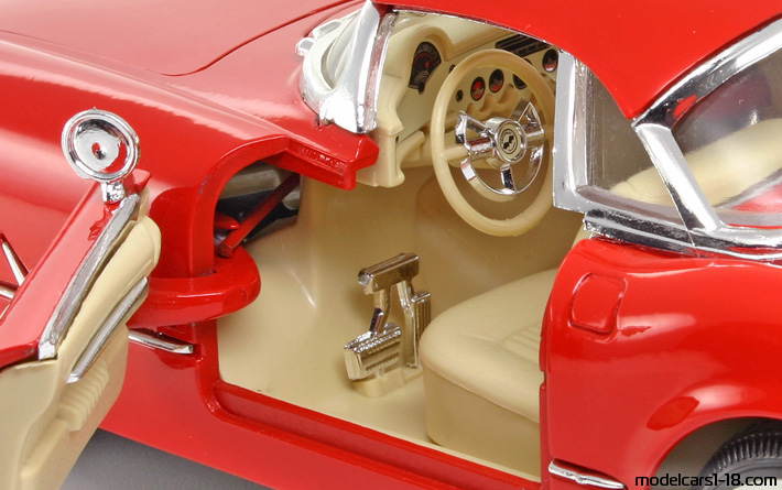 1954 - Chevrolet Corvette C1 Mira 1/18 (Red) Innenraum Armaturenbrett