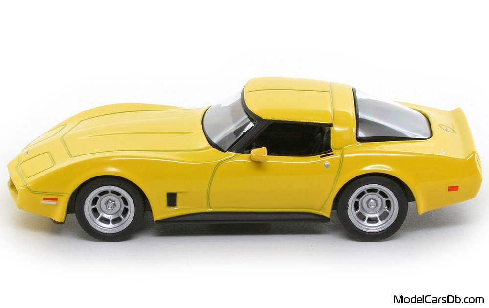 1980 - Chevrolet Corvette C3 Altaya 1/43 (Yellow) Side