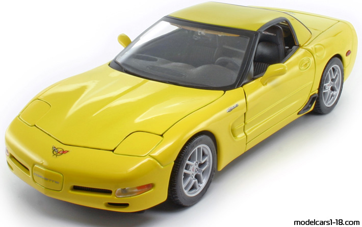 2001 - Chevrolet Corvette C5 Z06 Maisto 1/18 - Vorne linke Seite