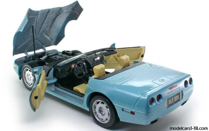 1996 - Chevrolet Corvette LT-4 C4 Maisto 1/18 (Blau) Zu öffnende Teile