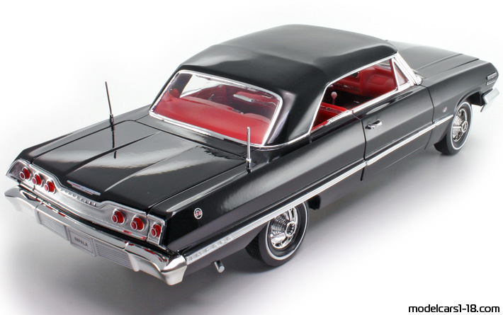 1963 - Chevrolet Impala SS 409 Welly 1/18 (Черен) Задна дясна страна