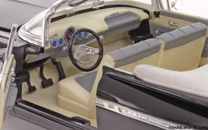 1959 - Chevrolet Impala Road Tough 1/18 (Schwarz) Innenraum Armaturenbrett