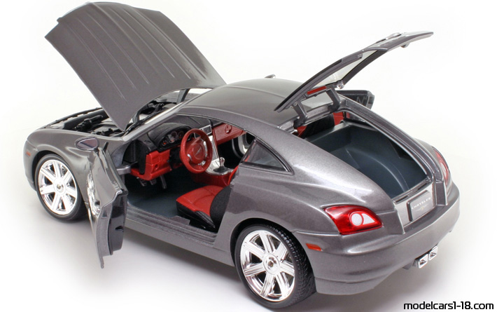 2003 - Chrysler Crossfire Maisto 1/18 (Grau) Zu öffnende Teile