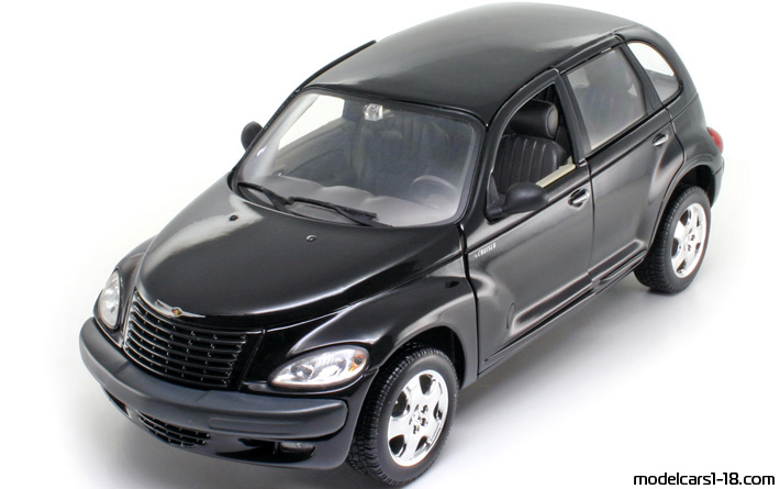 2000 - Chrysler PT Cruiser Maisto 1/18 (Schwarz) Vorne linke Seite