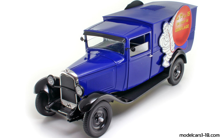 1928 - Citroen C4 F Solido 1/18 - Vorne linke Seite