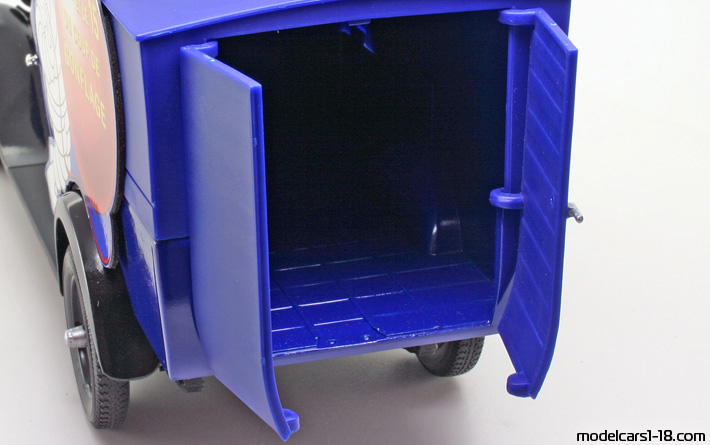 1928 - Citroen C4 F Solido 1/18 (Blau / Schwarz) Kofferraum / Klappbare Scheinwerfer