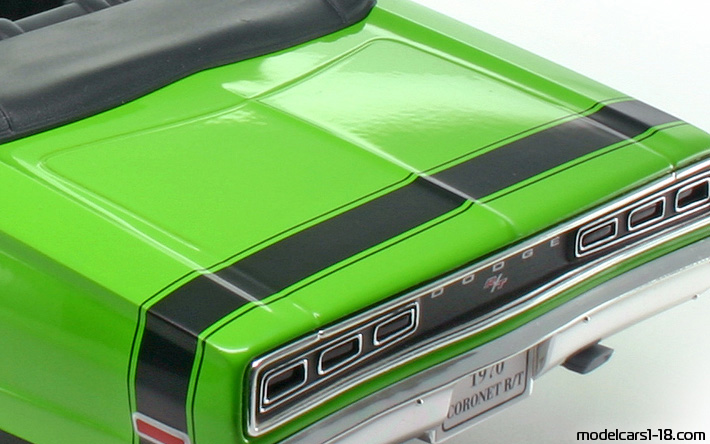 1970 - Dodge Coronet R/T Road Signature 1/18 (Green / Black) Other details