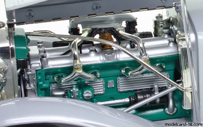 1935 - Duesenberg SSJ ERTL 1/18 (Grau / Grau) Motor