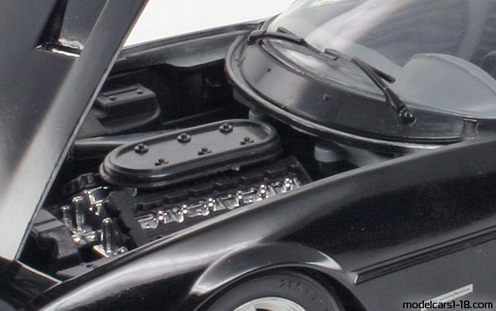 1969 - Ferrari 365 GTS/4 Daytona Techno Giodi 1/18 (Schwarz) Motor