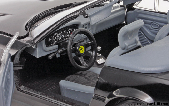 1969 - Ferrari 365 GTS/4 Daytona Techno Giodi 1/18 (Schwarz) Innenraum Armaturenbrett