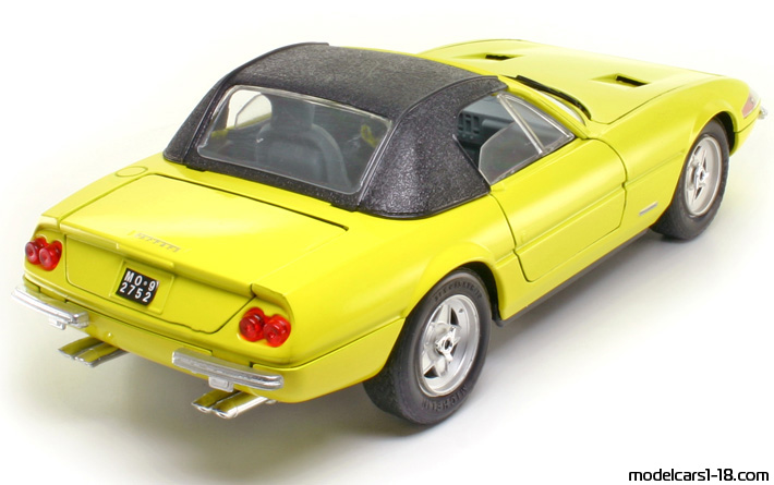 1969 - Ferrari 365 GTS/4 Daytona Techno Giodi 1/18 (Gelb) Hinten rechte seite