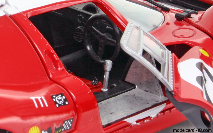 1967 - Ferrari 412 P Jouef Evolution 1/18 (Kрасный / Белый) Интерьер панель приборов