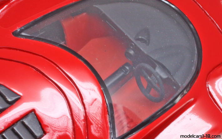 1969 - Ferrari 512 S Speciale Pininfarina Concept SM Model Art 1/18 (Rot) Innenraum Armaturenbrett