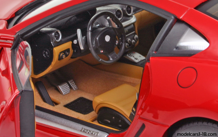 2006 - Ferrari 599 GTB Fiorano Elite 1/18 (Rot) Innenraum Armaturenbrett