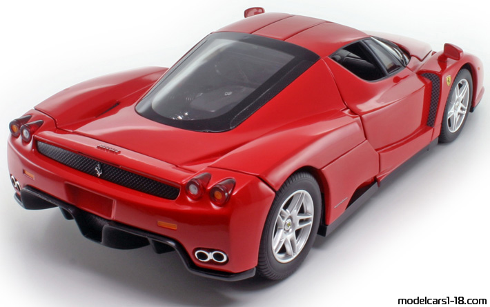 2002 - Ferrari Enzo Ferrari Hot Wheels 1/18 (Red) Rear right side