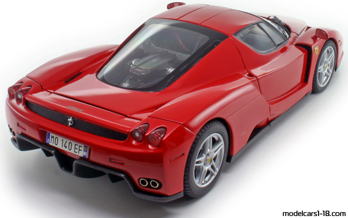 2003 - Ferrari Enzo Ferrari BBR 1/18 (Червен) Задна дясна страна