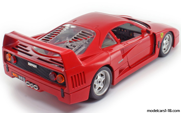 1987 - Ferrari F40 Bburago 1/18 (Red) Rear right side