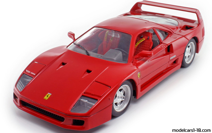 1987 - Ferrari F40 Polistil 1/18 - Передняя левая сторона