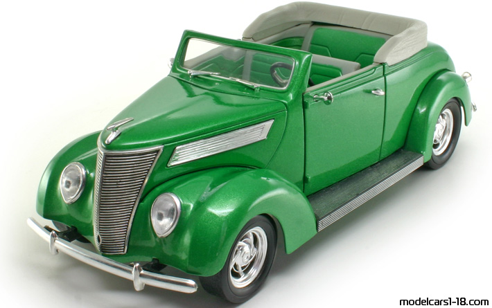 1937 - Ford Convertible Road Legends 1/18 - Vorne linke Seite