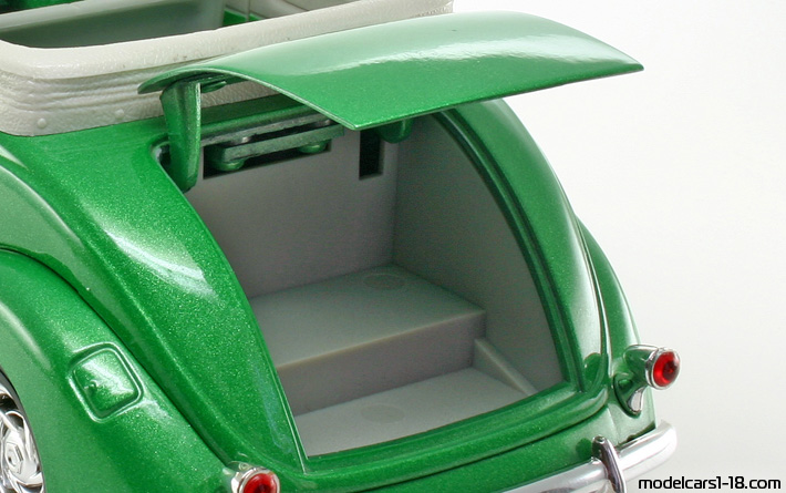 1937 - Ford Convertible Road Legends 1/18 (Grün) Kofferraum / Klappbare Scheinwerfer