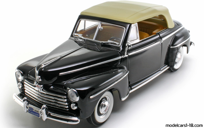 1948 - Ford Convertible Yat Ming 1/18 - Vorne linke Seite