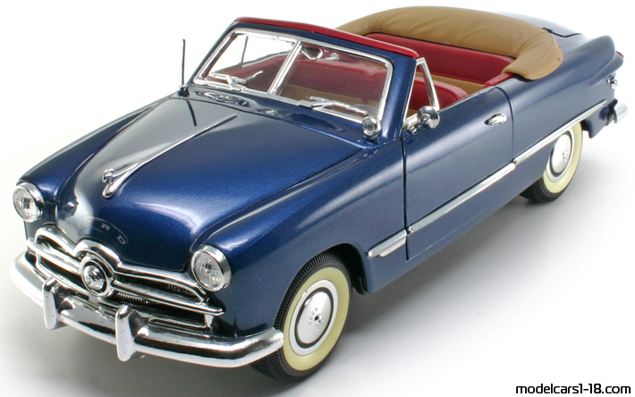 1949 - Ford Convertible Mira 1/18 - Vorne linke Seite