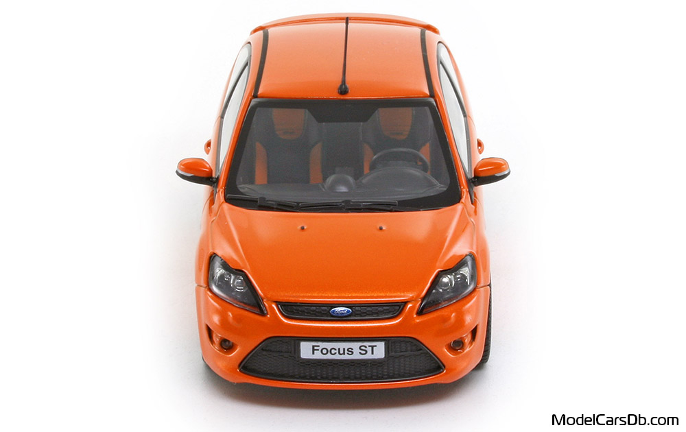 2008 - Ford Focus ST Minichamps 1/43 (Orange) Front end