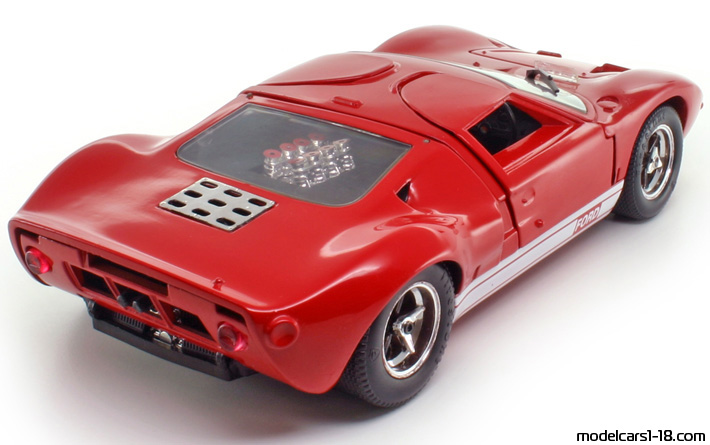 1966 - Ford GT40 Jouef Evolution 1/18 (Червен / Бял) Задна дясна страна