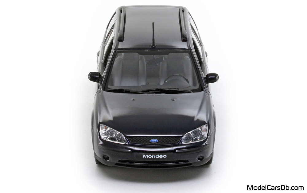 2001 - Ford Mondeo Turnier Minichamps 1/43 (Blue) Front end