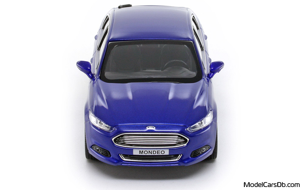 2015 - Ford Mondeo Norev 1/43 (Silver) Front end