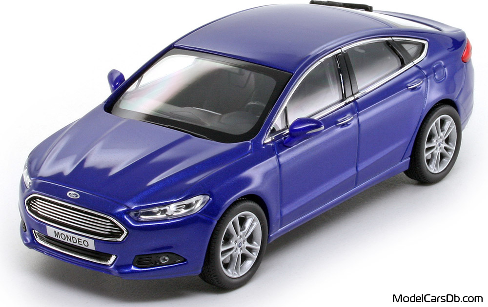 2015 - Ford Mondeo Norev 1/43 (Silver) Front left side