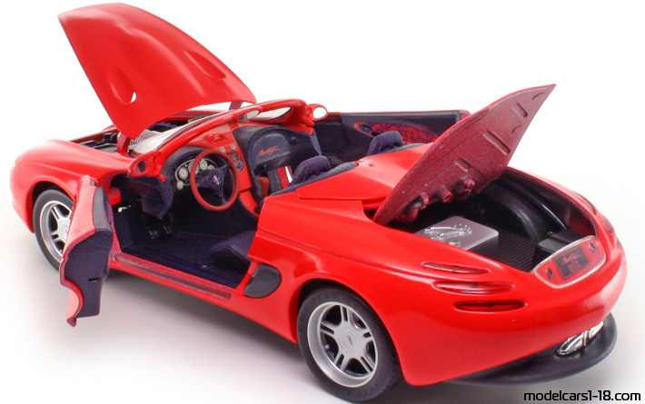 1993 - Ford Mustang Mach III Concept Maisto 1/18 (Rot) Zu öffnende Teile