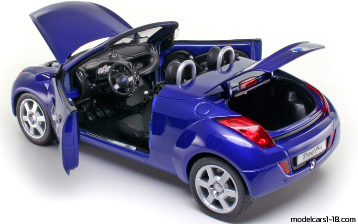 2003 - Ford StreetKa Welly 1/18 (Blau) Zu öffnende Teile