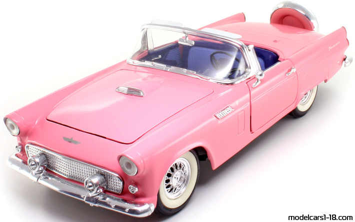 1956 - Ford Thunderbird Revell 1/18 - Front left side